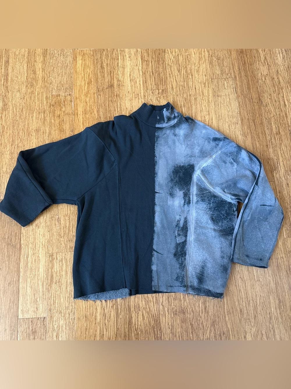 Zara black and gray Doman sleeve, oversized mock neck, sweatshirt, medium